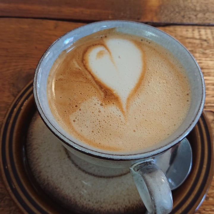 photo of Double Double Café Cappuccino shared by @vreakylena on  20 Oct 2021 - review