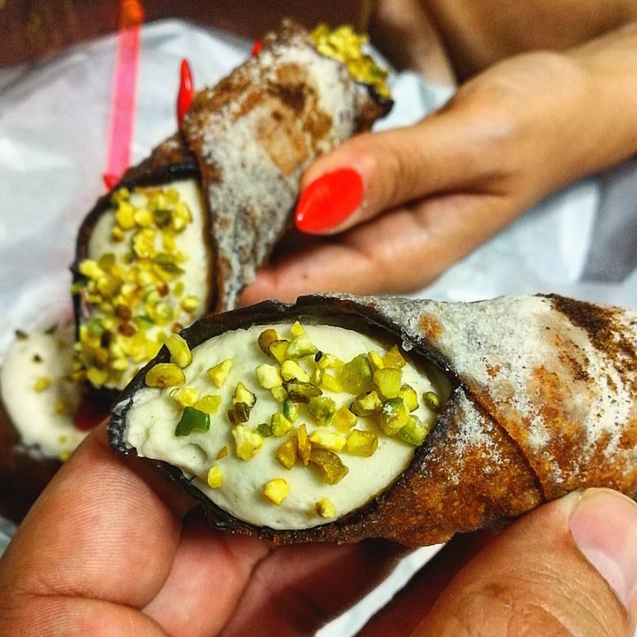 photo of Bar Dolcezza di Cuscunà Temistocle Cannoli shared by @the-vegan-way on  24 Mar 2022 - review