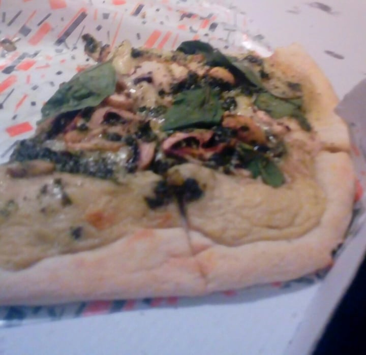 review photo of Pizzeria La Fainá Pizza Bianca shared by @monodeplhis on 23 Aug 2019 - review