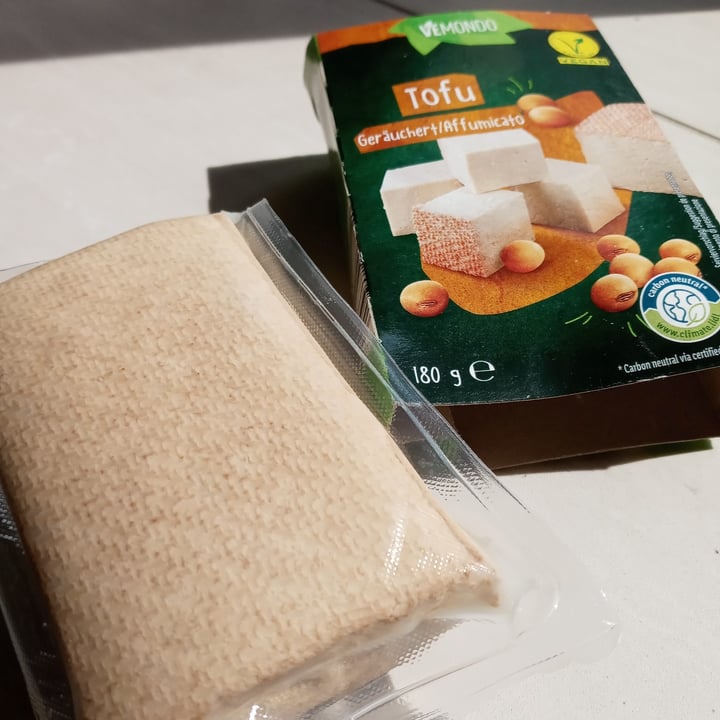 review photo of Vemondo Tofu smoked shared by @marlalestrange on 30 Aug 2022 - review