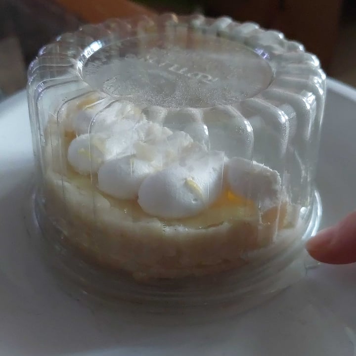 photo of Diente de León Pastelería Vegetal Lemon Pie shared by @pauantovila on  03 Jul 2022 - review
