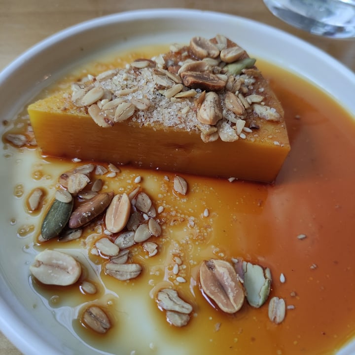 photo of Changos Veganos Flan Napolitano shared by @catafdezc on  19 Mar 2022 - review