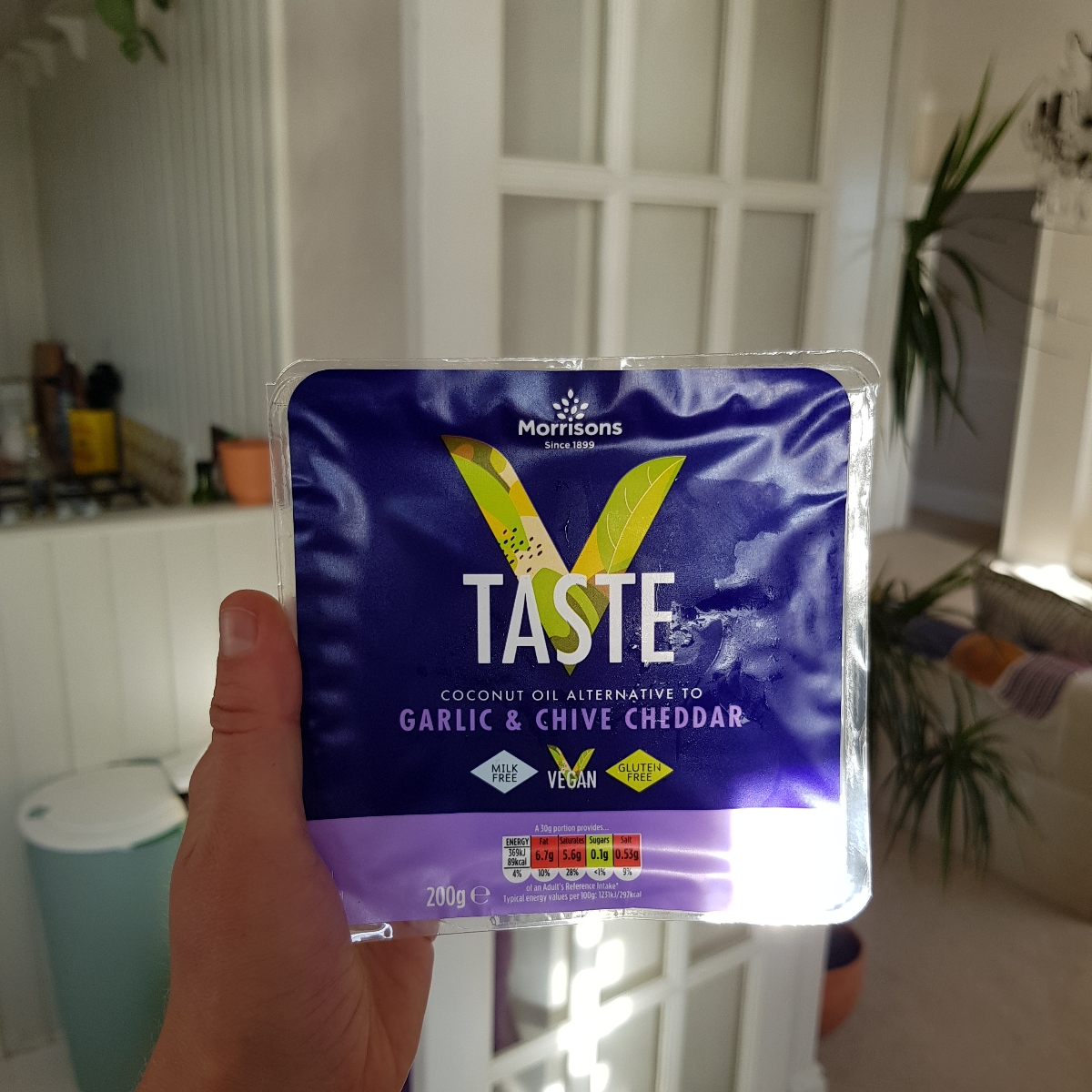 Morrisons Garlic & Chive Cheddar Reviews abillion