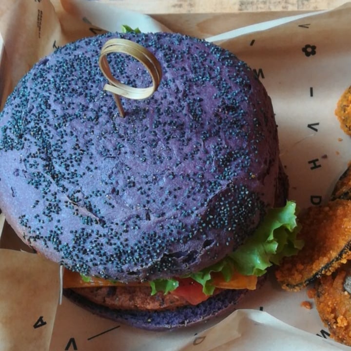 photo of Flower Burger flower burger shared by @e1e on  20 Oct 2022 - review