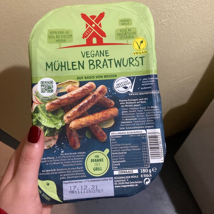 photo of Rügenwalder Mühle Vegane Mühlen Bratwurst shared by @tinepepino on  25 Nov 2021 - review