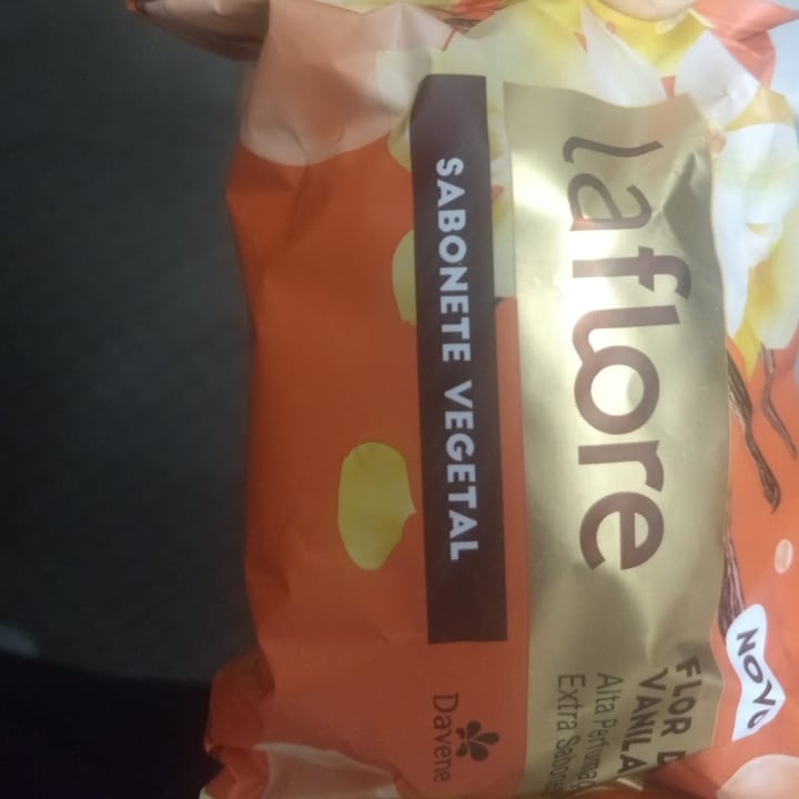 review photo of Davene La flore - Sanonete vegetal Flor de Vanila shared by @renatomello87 on 11 May 2022 - review