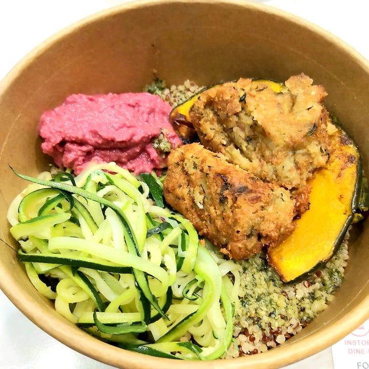 photo of Haakon Superfoods and Juice Falafel and Quinoa Grain Bowl shared by @herbimetal on  22 Sep 2020 - review