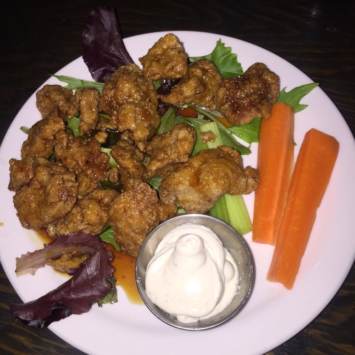 photo of Rise Above Pizza & Wings Vegan Wings shared by @theveronikasimmons on  14 Dec 2019 - review