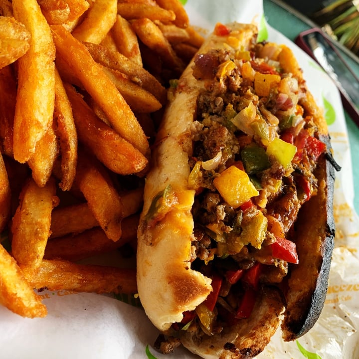 review photo of Miami Squeeze vegan philly cheesesteak shared by @sandyna on 15 Jun 2022 - review
