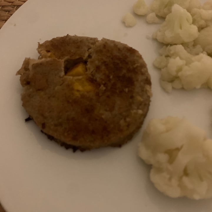 photo of Vegetalia Hamburguesa seitán y calabaza shared by @mariajosequero on  23 May 2021 - review