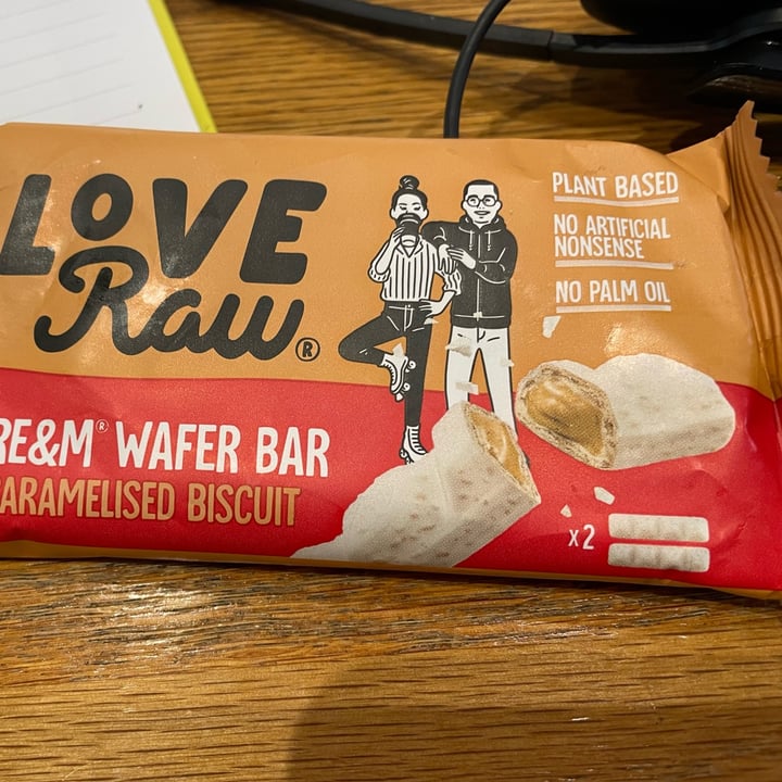 photo of LoveRaw Caramelised Biscuit Cream Wafer Bar shared by @penny2016 on  30 Aug 2022 - review
