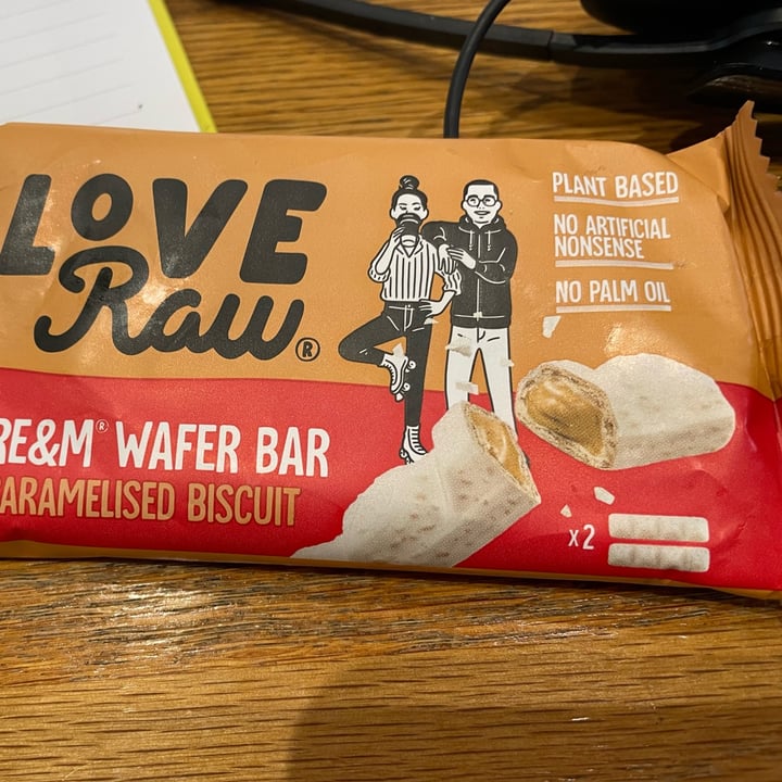 review photo of LoveRaw Caramelised Biscuit Cream Wafer Bar shared by @penny2016 on 30 Aug 2022 - review