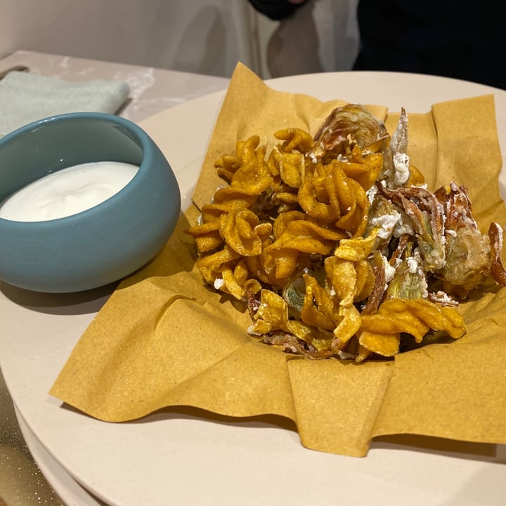 photo of Linfa Milano - Eat Different Cartoccio shared by @animalionline on  24 Dec 2021 - review