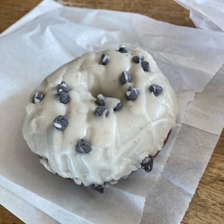 photo of Frickin Delights Donuts Cookie Dough shared by @miranda24680 on  28 Aug 2022 - review