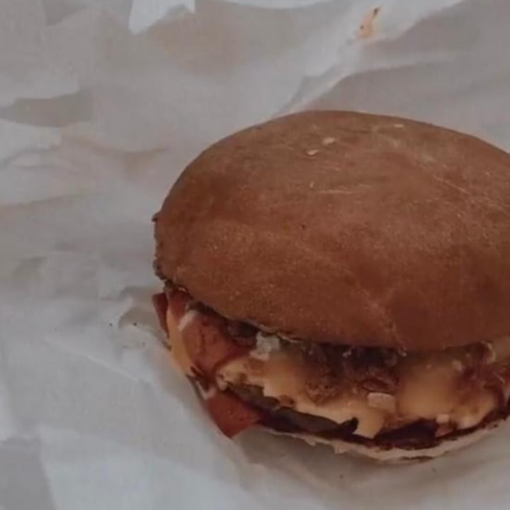 photo of Naked Burger - Vegan & Tasty Cheesy Bacon shared by @itsfab on  07 Feb 2022 - review