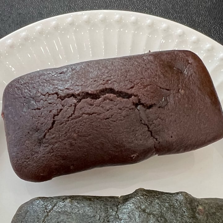 photo of The Bread Blue chocolate plumcake gluten free shared by @moccymoccy on  08 Dec 2022 - review