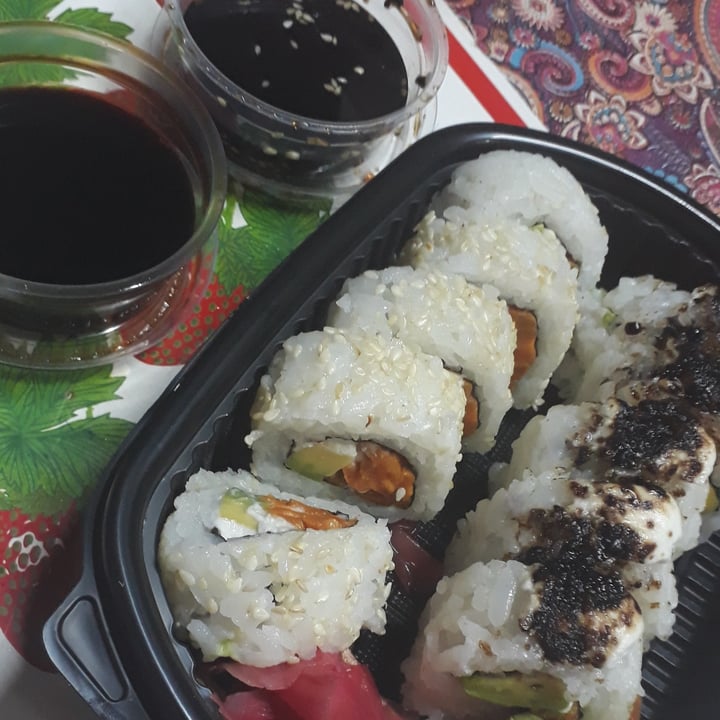 photo of Triumph Café Ushuaia Sushi shared by @roobregon on  17 Aug 2020 - review
