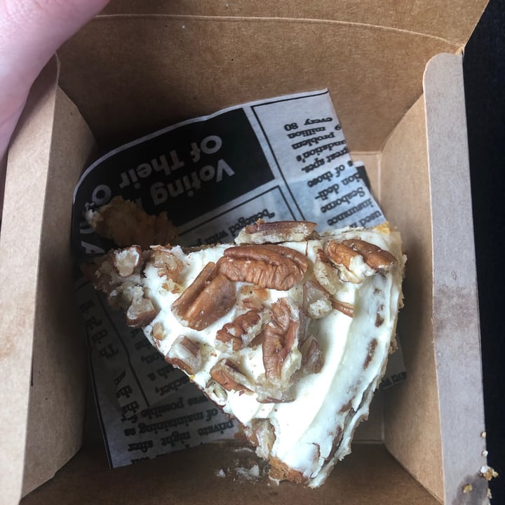 photo of Vegan Street Food ZA Carrot Cake shared by @mimi2308 on  09 May 2021 - review