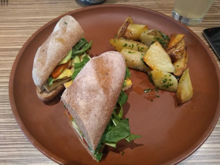 review photo of Buenos Aires Verde Sandwich de tofu shared by @doloresg on 02 Aug 2019 - review