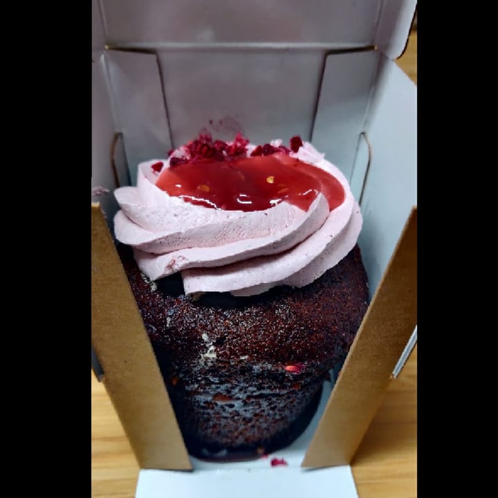 photo of Chök The Chocolate Kitchen Muffin frutos rojos shared by @bernat on  21 Nov 2021 - review