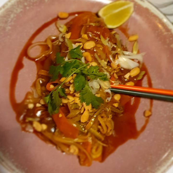 photo of Romeow Cat Bistrot Pad Thai shared by @michibi on  16 Sep 2022 - review