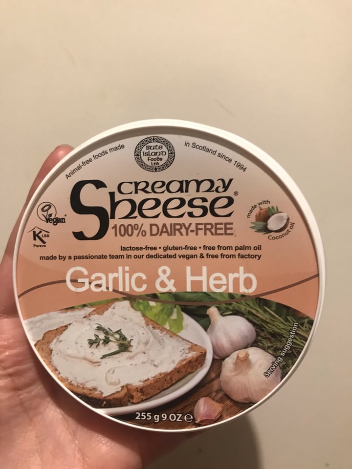 review photo of Bute Island Foods Garlic & Herb Creamy Sheese shared by @katelyndsilva on 26 Aug 2019 - review