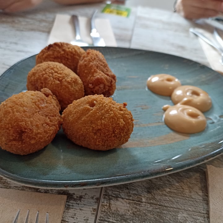 photo of Bioloco Croquetas de no-pollo shared by @veganitadinamita on  16 Oct 2022 - review