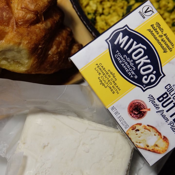 photo of Miyoko's Creamery Cultured Vegan Butter Made With Oat Milk Hint of Sea Salt shared by @leozetteroode on  09 Jun 2020 - review