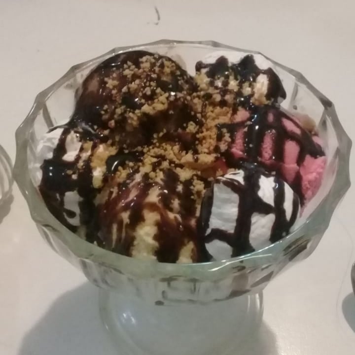 photo of Loving Hut Microcentro Bochas de helado shared by @daianaeli on  31 Aug 2020 - review