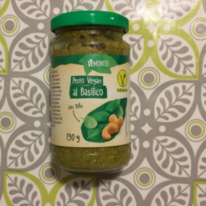 review photo of Vemondo pesto vegan al basilico shared by @signormusetto on 16 Sep 2022 - review