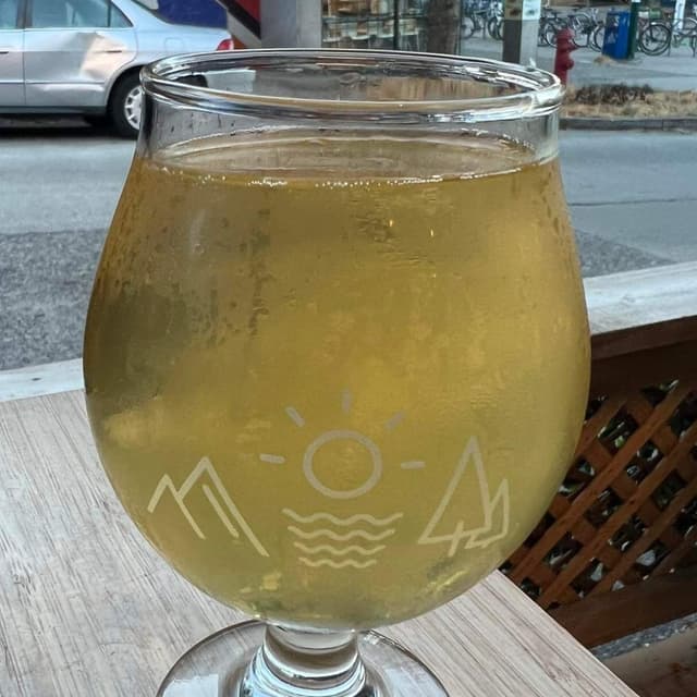 Foto do prato “KIWI SALTED LIME cider”