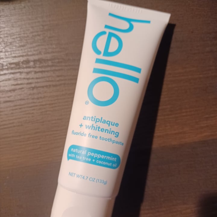 photo of Hello Antiplaque and whitening fluoride free toothpaste shared by @earthling6 on  17 Nov 2022 - review