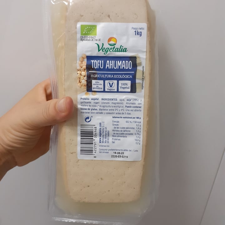 photo of Vegetalia Tofu ahumado 1 Kg shared by @nuvi on  19 Aug 2022 - review