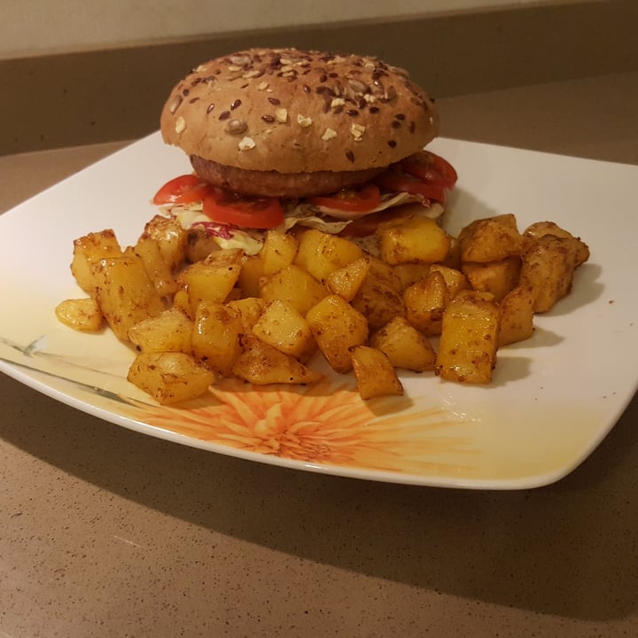 photo of Garden Gourmet Sensational Burger shared by @vegalle on  07 Jun 2022 - review