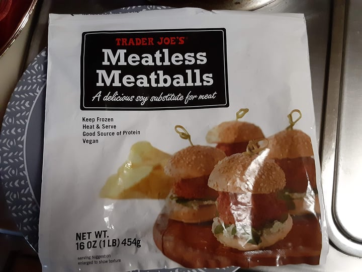 photo of Trader Joe's Meatless Meatball shared by @jennysneal on  15 Oct 2020 - review