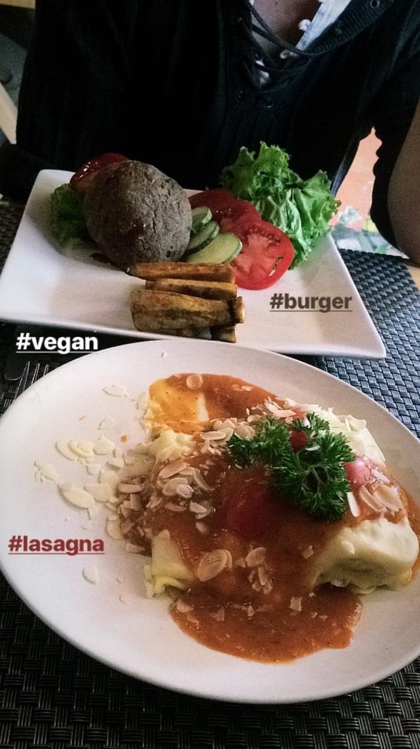 photo of Jalus Vegan Kitchen Lasagna shared by @chocolinhbar on  06 Dec 2019 - review