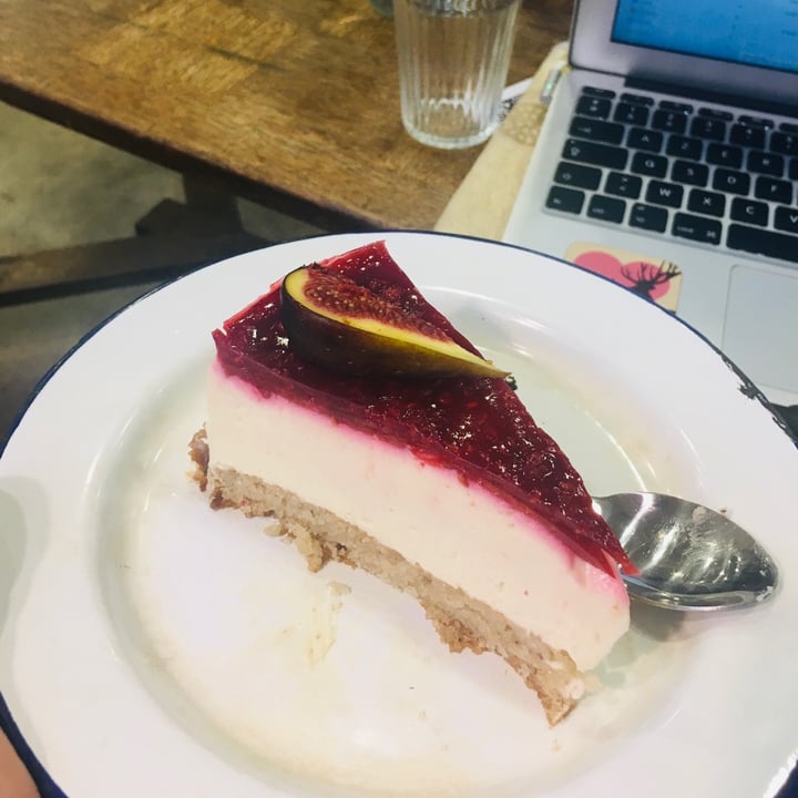 photo of Aujourd'hui Demain Cheesecake - Fig shared by @chuchuliette on  20 Oct 2020 - review