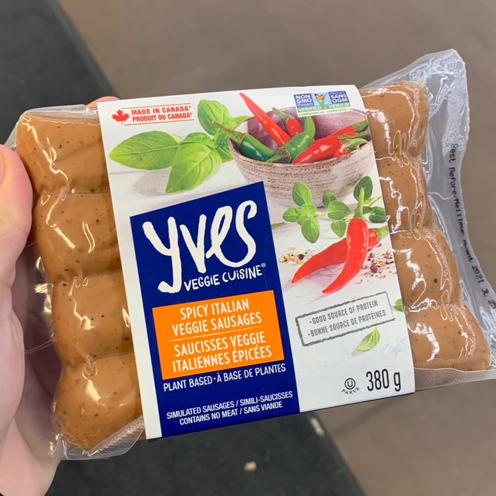 photo of Yves Veggie Cuisine Spicy Italian Veggie Sausages shared by @hrollo on  16 Jun 2021 - review