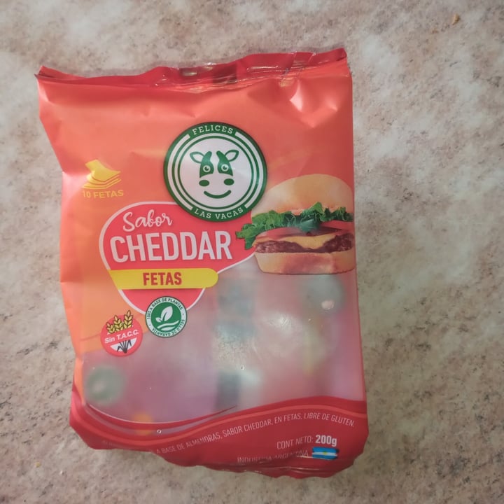 review photo of Felices Las Vacas Queso Cheddar en Fetas shared by @anaferreyra on 10 Apr 2022 - review