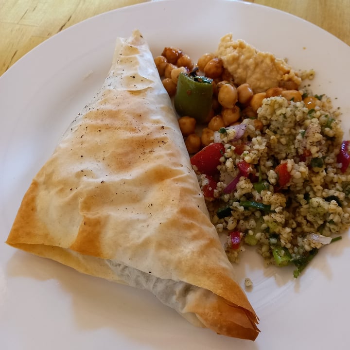 photo of Mulberry Bush Wholefoods Tofu & spinach filo parcel shared by @janxr on  11 Jun 2022 - review