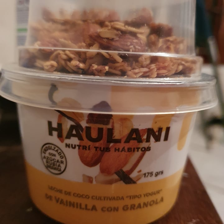 photo of Haulani Yogur Natural a base de leche de coco bajo en Calorias shared by @pauli-arce on  13 Jul 2020 - review