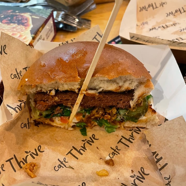 photo of Cafe Thrive ‘Meaty’ Burger shared by @chrisj on  26 Nov 2022 - review