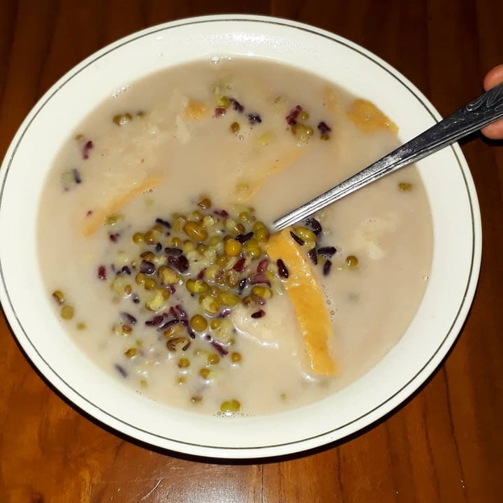 photo of Bubur Kacang Ijo Bubur Kacang Ijo shared by @kinantitb on  23 Oct 2020 - review