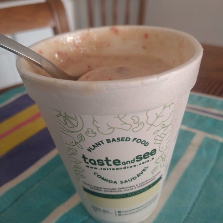 photo of Taste and See Smoothie de banana com morango shared by @bubliethemeg on  30 Jan 2022 - review