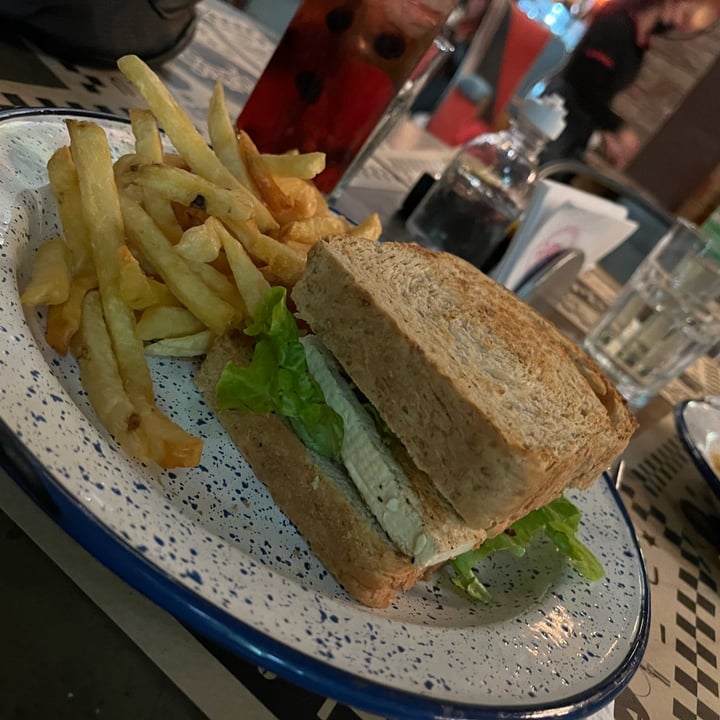 photo of Palotes Comida Sandwich vegan shared by @ropenalva on  16 May 2022 - review