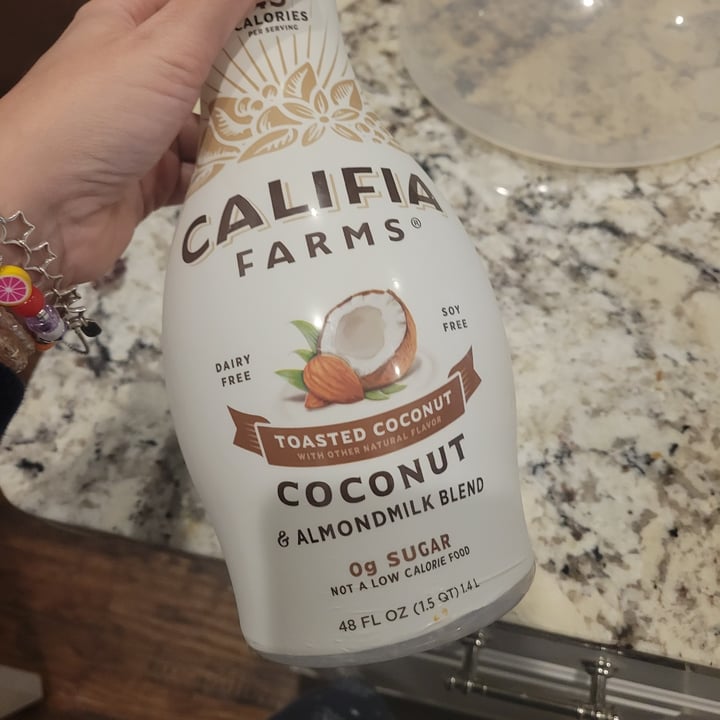 photo of Califia Farms Coconut Almond Milk Blend shared by @pinkobsessedvegan on  16 Nov 2022 - review