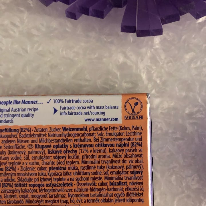 review photo of Manner Hazelnut Wafer Cookies shared by @lilith1 on 10 Jan 2022 - review