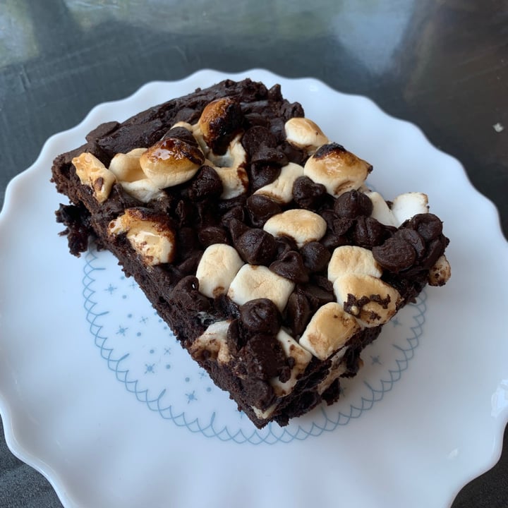 photo of The VHC Marshmellow Brownie shared by @ironicallyhamm on  28 Jun 2021 - review