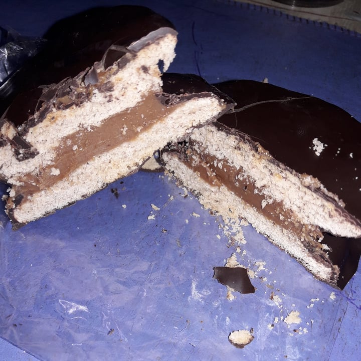 photo of NATGEN Alfajor Lolo shared by @veganabanana on  03 Dec 2020 - review