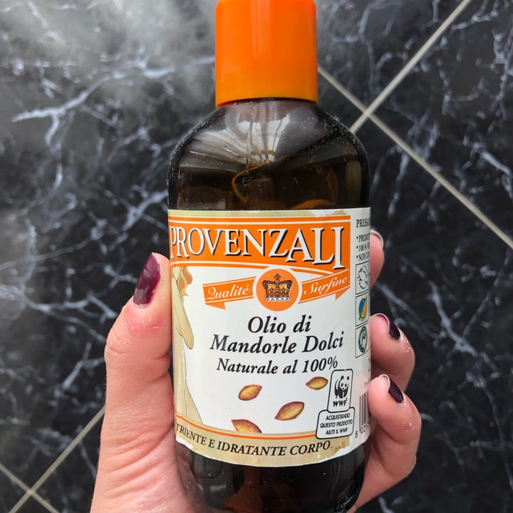 photo of I Provenzali Olio di Mandorle Dolci shared by @ariapulita on  06 Nov 2021 - review